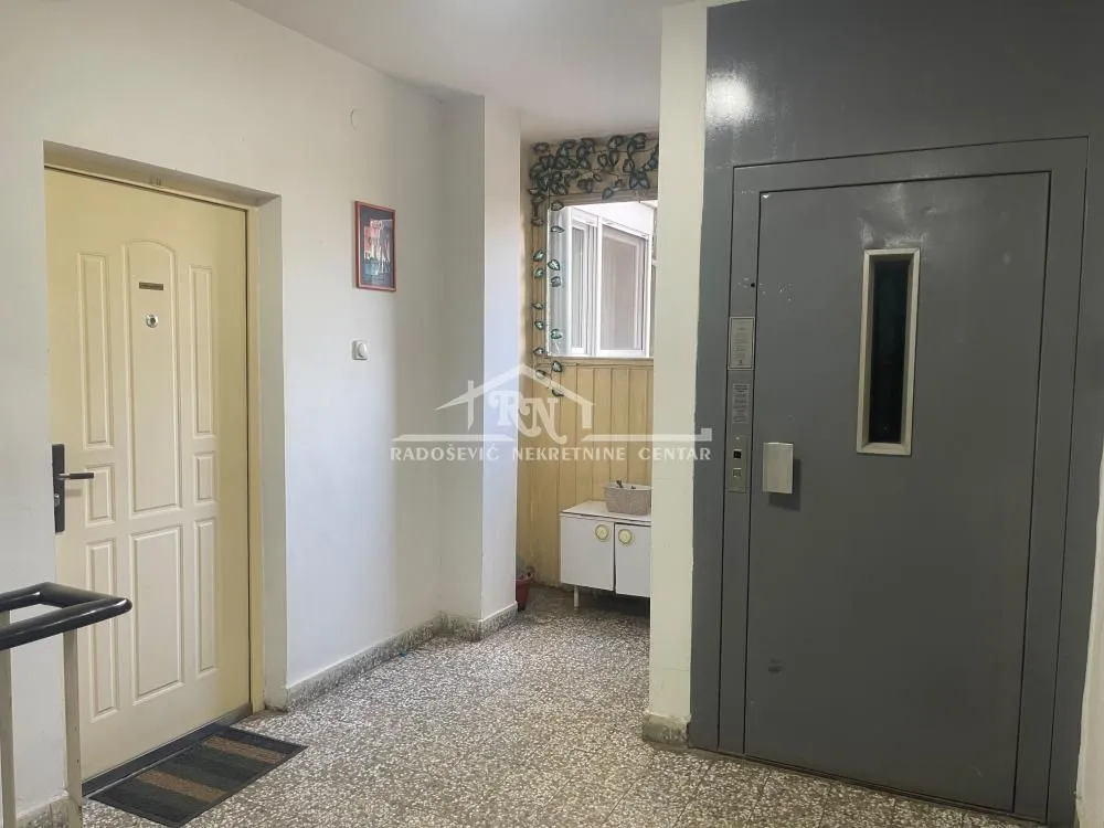Sale, three bedroom apartment, 70m², Palilula Sve Podlokacije, Beograd