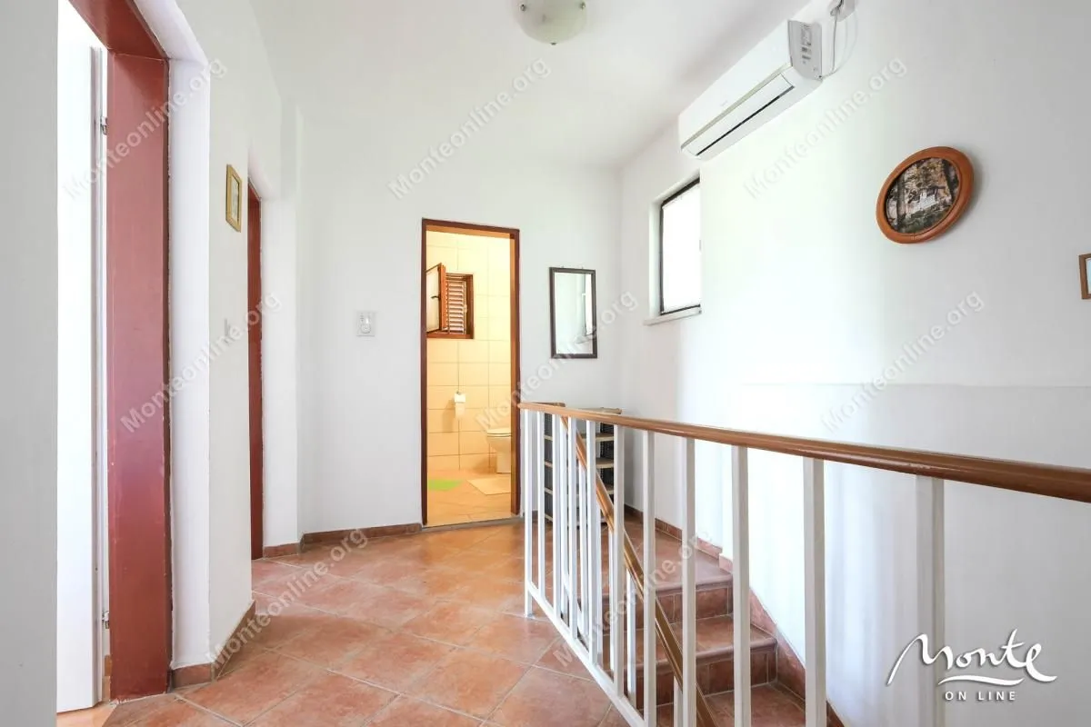Prodaja, kuća, 116m², Tivat, Crna Gora