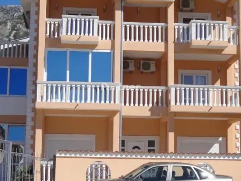 Sale, house, 650m², Sutomore, Bar