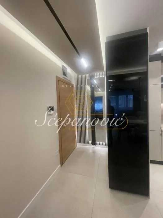 Izdavanje, dvosoban stan, 52m², Grbavica, Novi Sad Sve Podlokacije