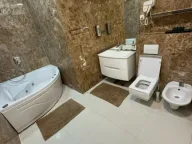 Izdavanje, trosoban stan, 184m², Budva, Crna Gora - image 10