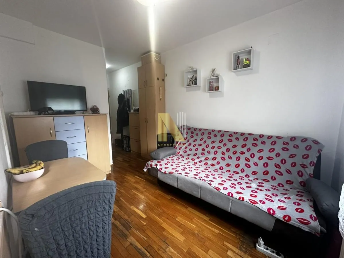 Prodaja, garsonjera, 18m², Nova Detelinara, Novi Sad Sve Podlokacije