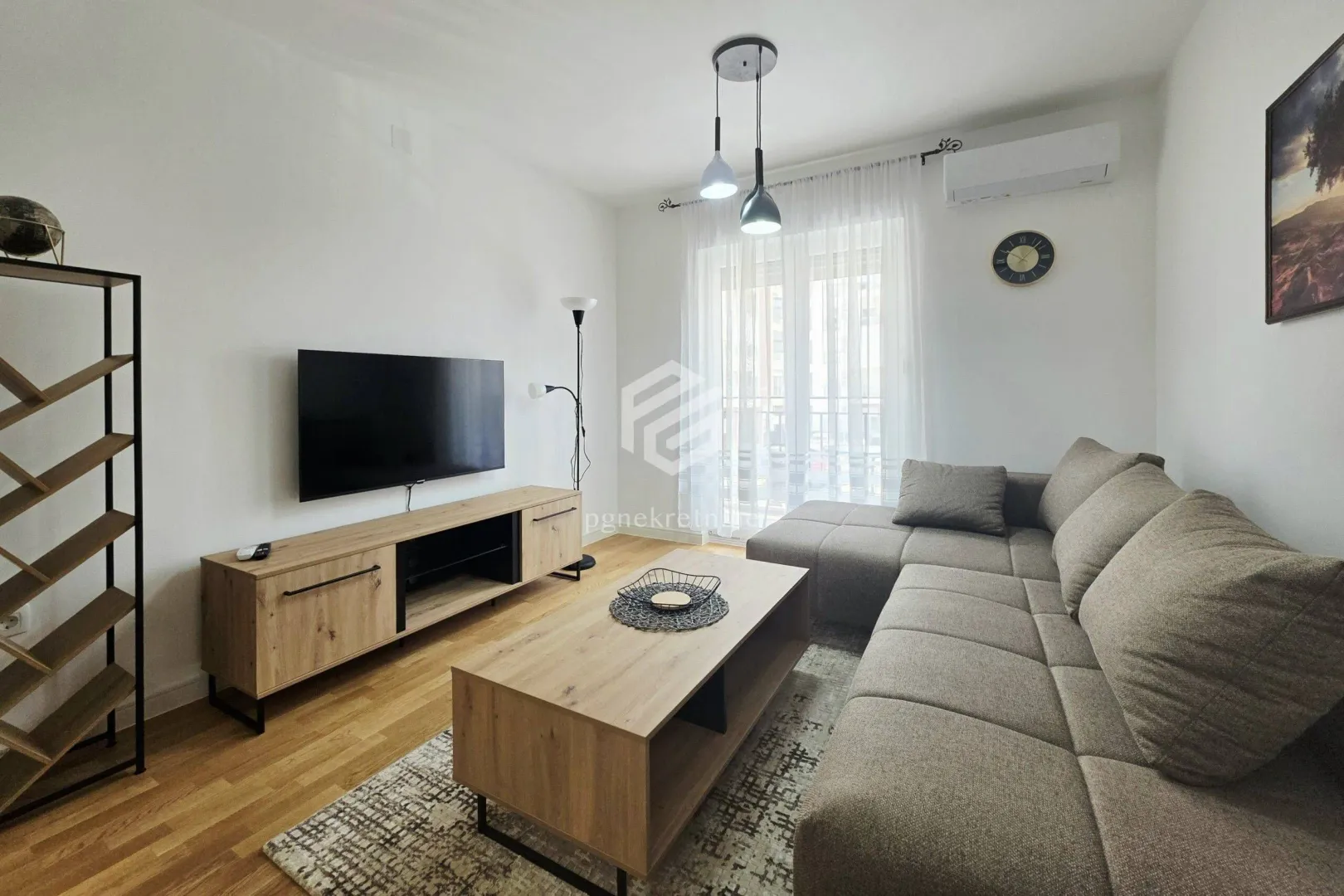 Rent, one bedroom apartment, 42m², Stari Aerodrom, Podgorica