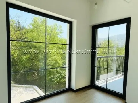 Prodaja, trosoban stan, 117m², Herceg Novi, Crna Gora - image 3