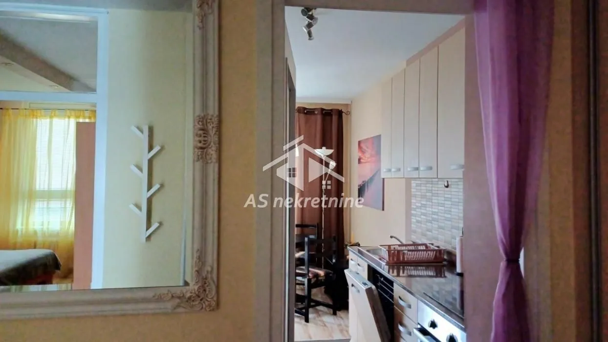 Izdavanje, dvosoban stan, 58m², Crveni Krst, Beograd