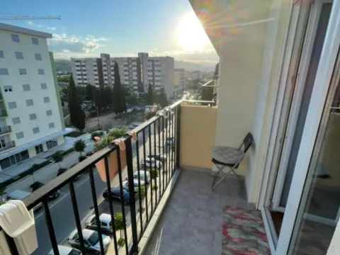 Izdavanje, jednosoban stan, 40m², Pobrežje, Podgorica - image 10