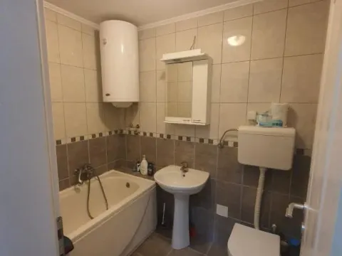 Izdavanje, dvosoban stan, 61m², Centar, Jagodina - image 18
