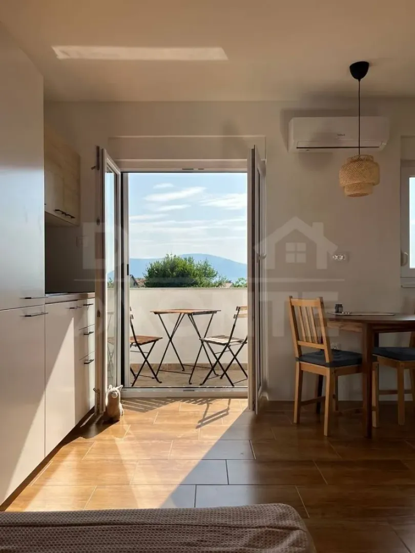 Prodaja, garsonjera, 27m², Tivat, Crna Gora