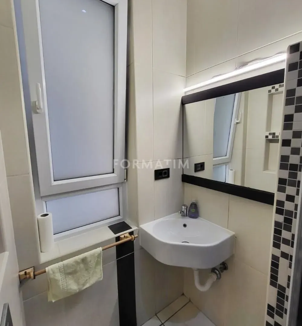 Izdavanje, dvosoban stan, 45m², Stari Grad, Beograd