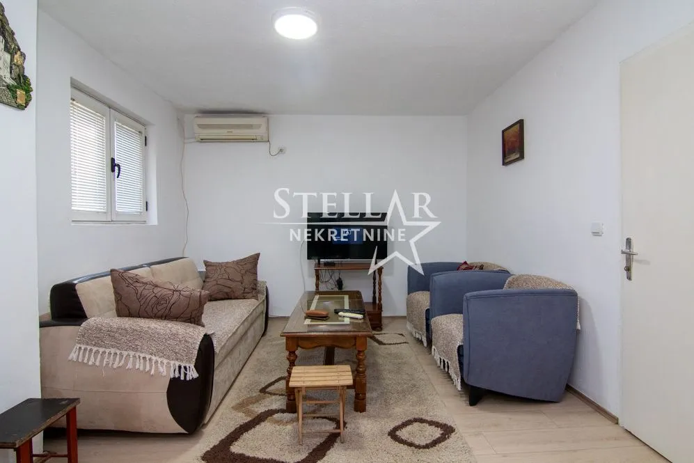 Izdavanje, trosoban stan, 85m², Gornja Gorica, Podgorica
