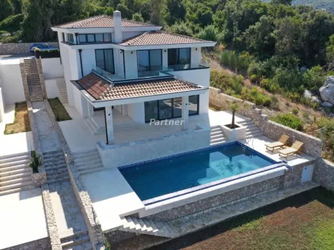 Sale, house, 344m², Utjeha, Bar