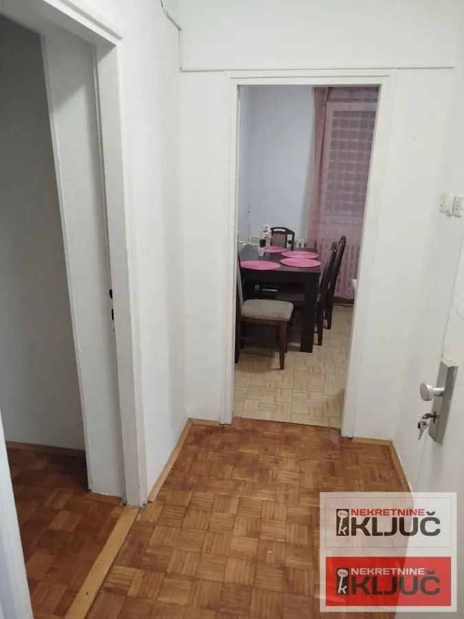 Izdavanje, dvosoban stan, 47m², Detelinara, Novi Sad Sve Podlokacije