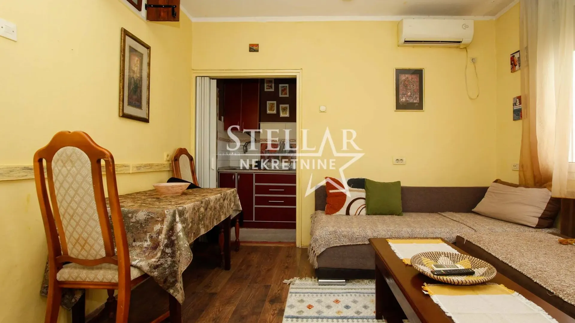 Izdavanje, jednosoban stan, 43m², Stara Varoš, Podgorica