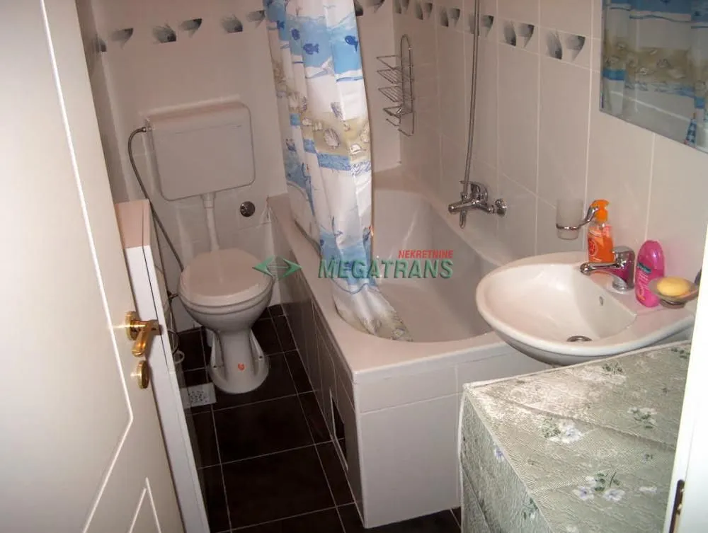 Prodaja, dvosoban stan, 65m², Centar, Novi Sad