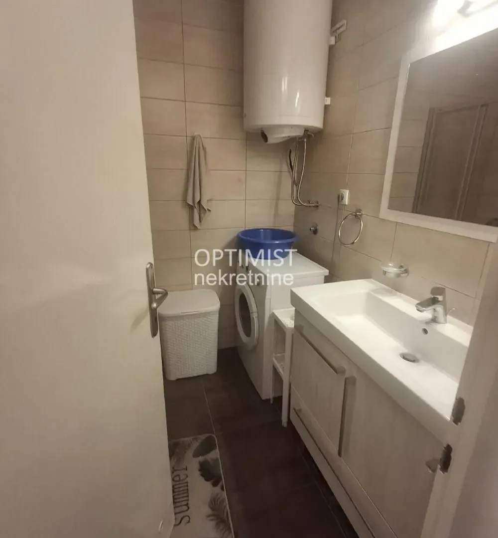 Prodaja, trosoban stan, 61m², Novi Beograd Sve Podlokacije, Beograd
