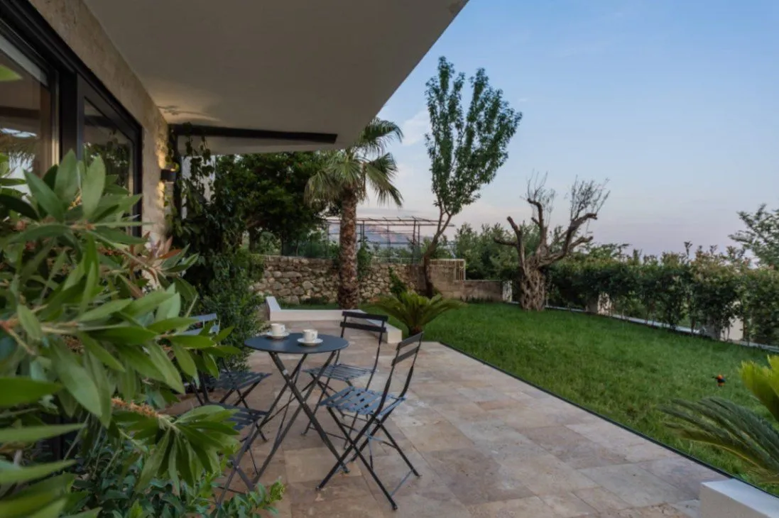 Prodaja, kuća, 293m², Markovići, Budva