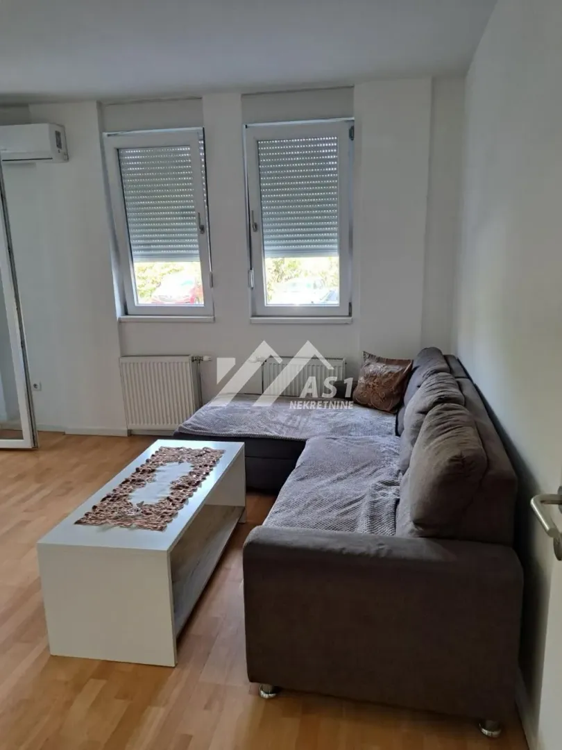 Izdavanje, jednosoban stan, 41m², Detelinara, Novi Sad Sve Podlokacije