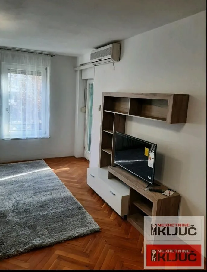Izdavanje, dvosoban stan, 56m², Bulevar Oslobodjenja, Novi Sad Sve Podlokacije