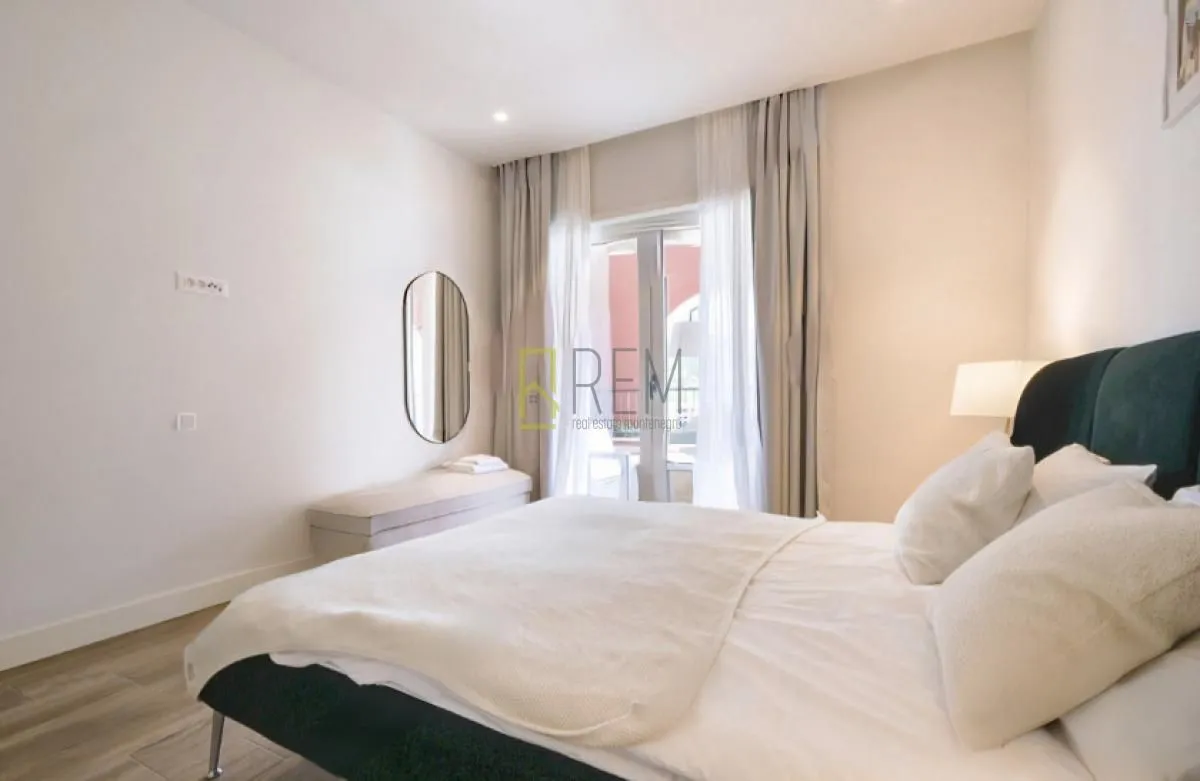 Prodaja, jednosoban stan, 69m², Herceg Novi, Crna Gora