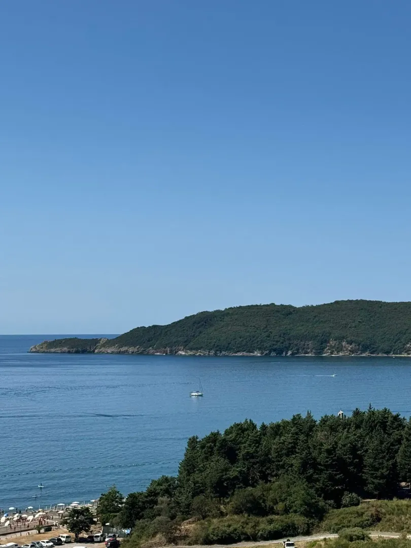 Sale, one bedroom apartment, 43m², Bečići, Budva