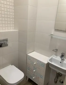 Izdavanje, dvosoban stan, 75m², City Kvart, Podgorica - image 9