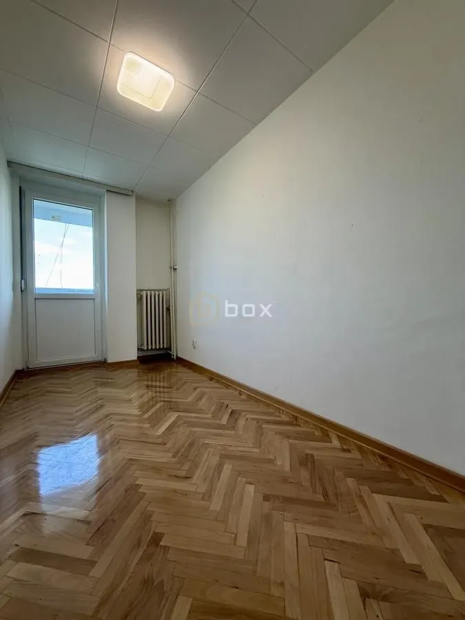Prodaja, trosoban stan, 70m², Medijana, Niš