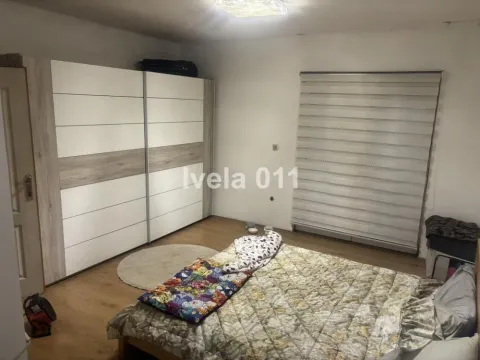 Izdavanje, kuća, 300m², Jajinci, Voždovac Sve Podlokacije - image 3