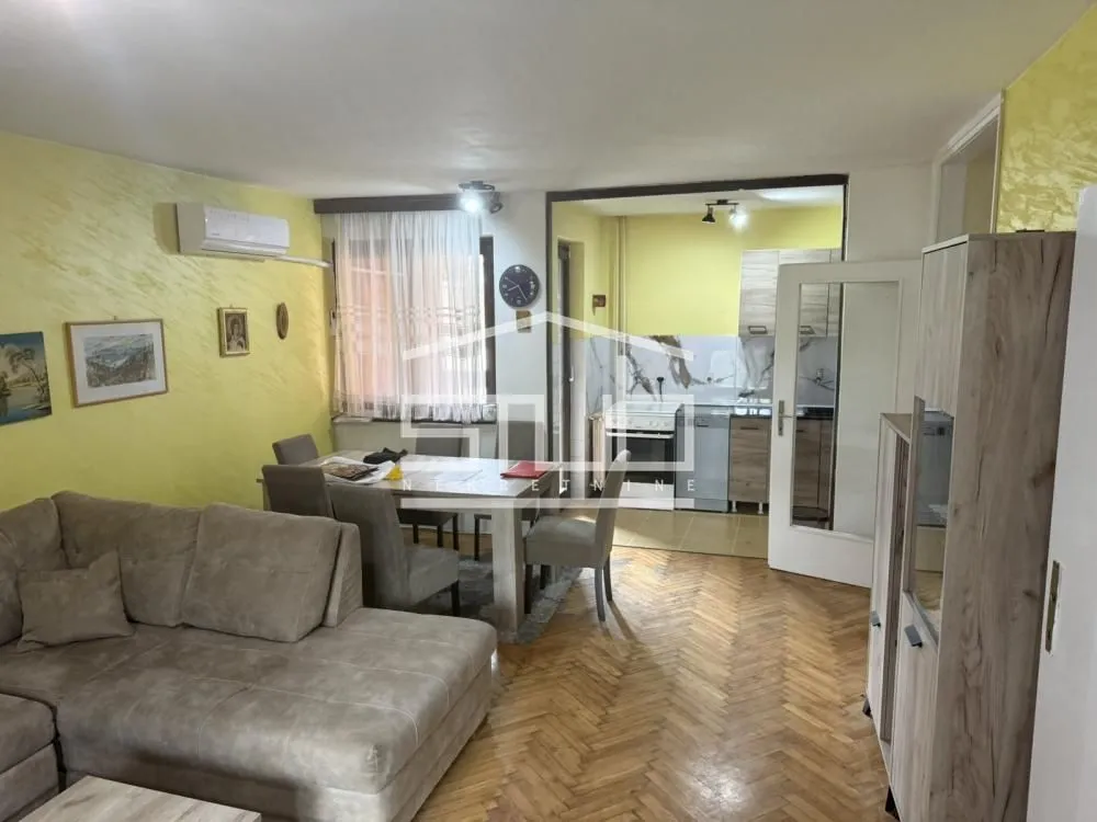 Prodaja, trosoban stan, 72m², Čukarica, Beograd