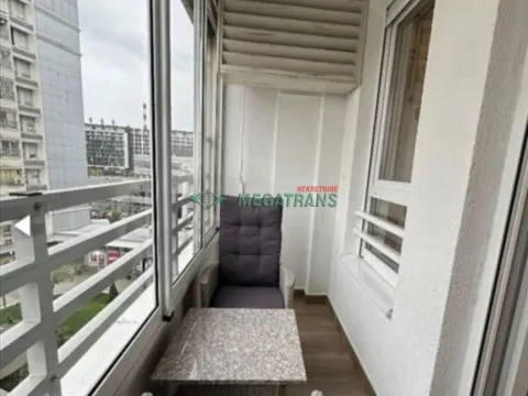 Izdavanje, trosoban stan, 102m², Belvil, Beograd - image 17