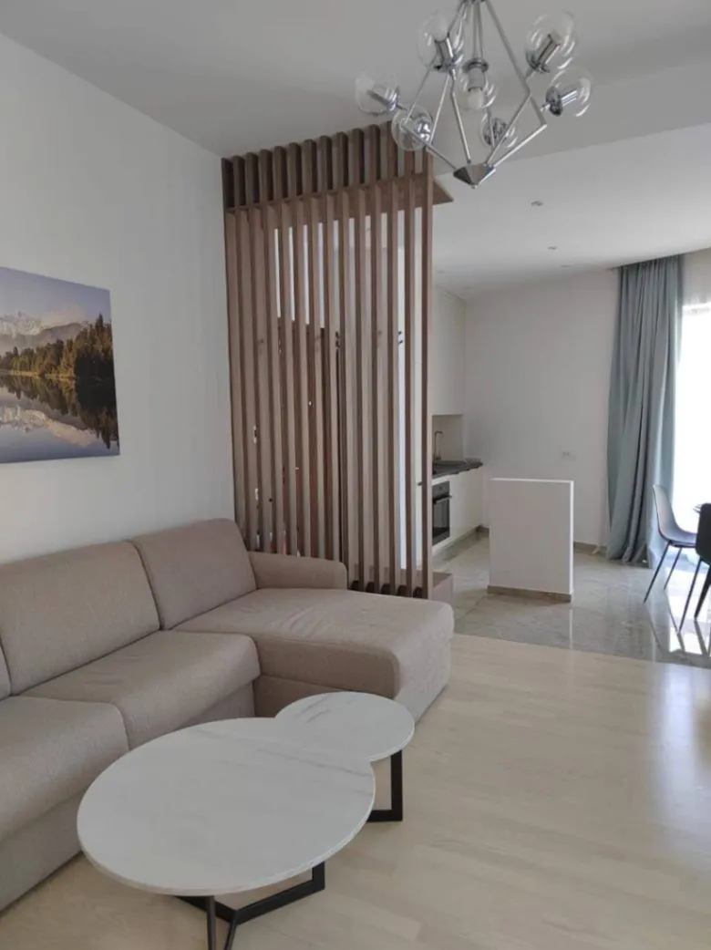 Rent, one bedroom apartment, 50m², Bečići, Budva