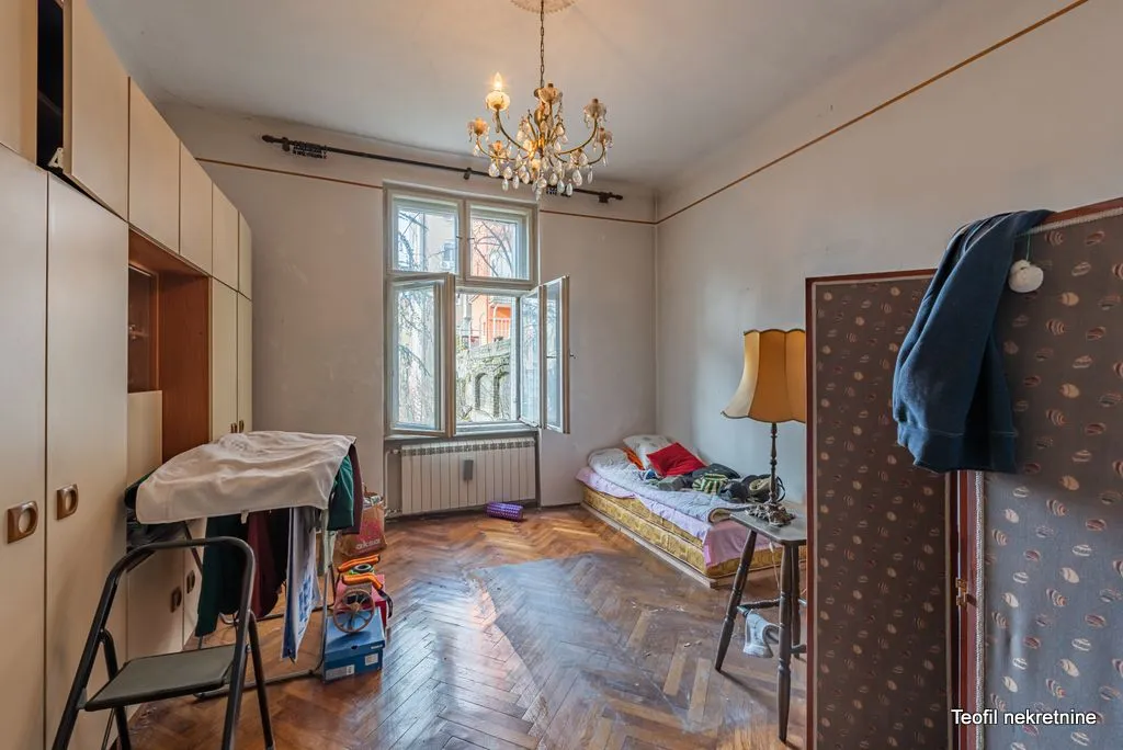 Prodaja, trosoban stan, 105m², Vračar, Šid