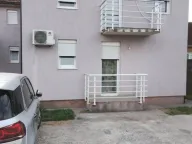 Izdavanje, dvosoban stan, 50m², Stari Aerodrom, Podgorica - image 2