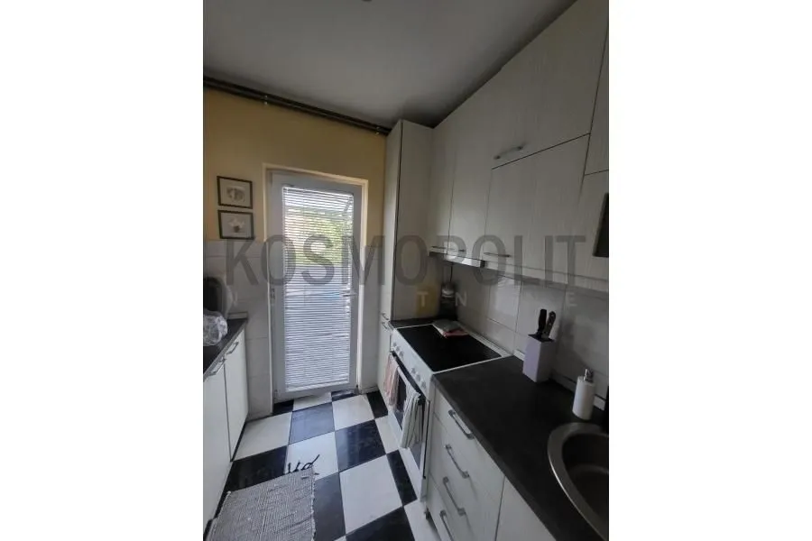 Sale, three bedroom apartment, 88m², Petlovo Brdo, Beograd