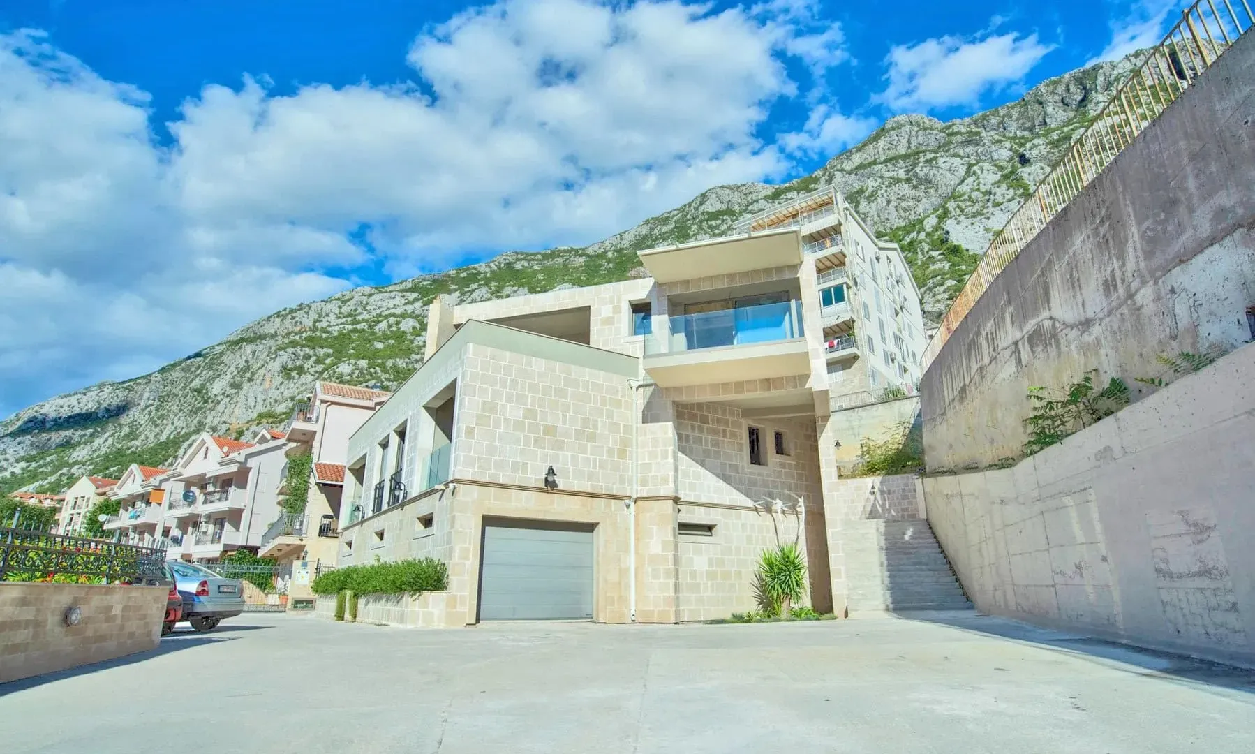 Sale, house, 507m², Dobrota, Kotor