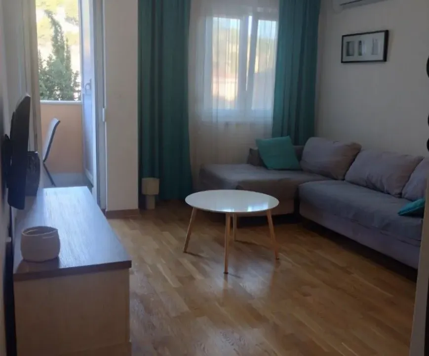 Rent, one bedroom apartment, 43m², City Kej, Podgorica