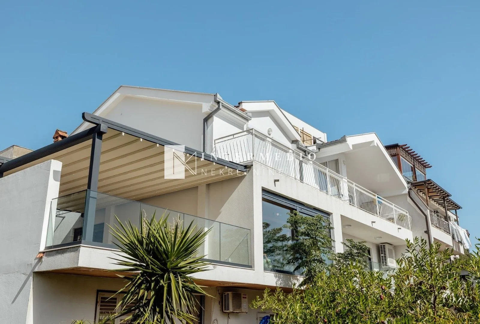 Prodaja, dvosoban stan, 180m², Savina, Herceg Novi