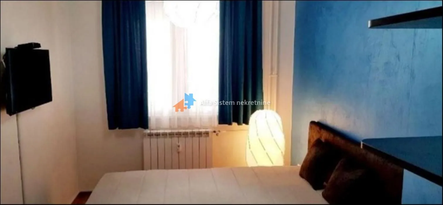 Izdavanje, četvorosoban stan, 96m², Vračar Sve Podlokacije, Beograd