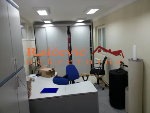 Prodaja, poslovni prostor, 150m², Lekino Brdo, Voždovac Sve Podlokacije - image 4