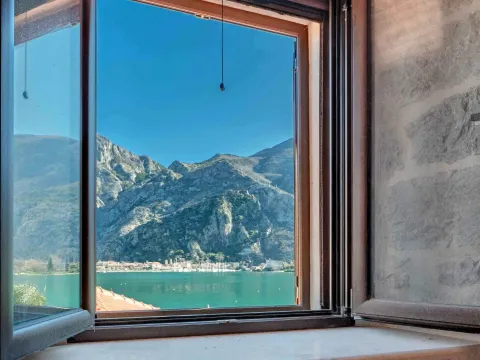 Prodaja, kuća, 130m², Muo, Kotor - image 32