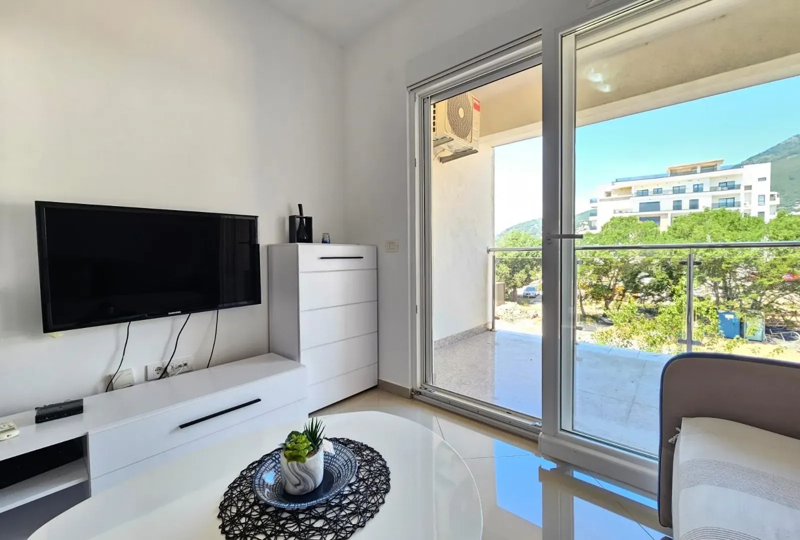 Prodaja, jednosoban stan, 59m², Šušanj, Bar