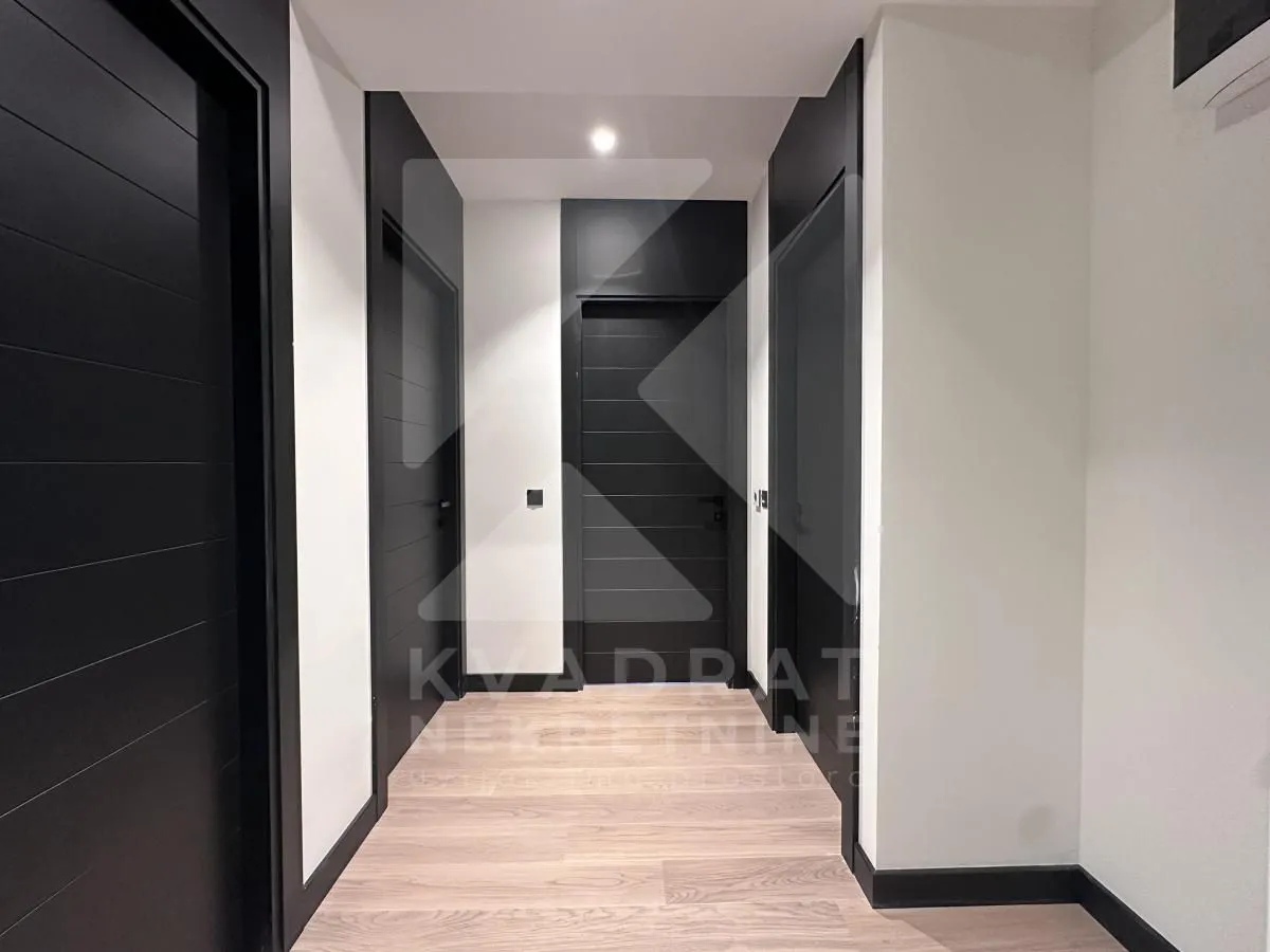 Prodaja, četvorosoban stan, 107m², Centar, Kolašin