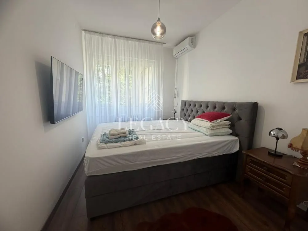 Izdavanje, dvosoban stan, 59m², Stari Grad, Beograd