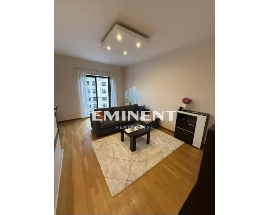 Izdavanje, dvosoban stan, 56m², Crveni Krst, Beograd