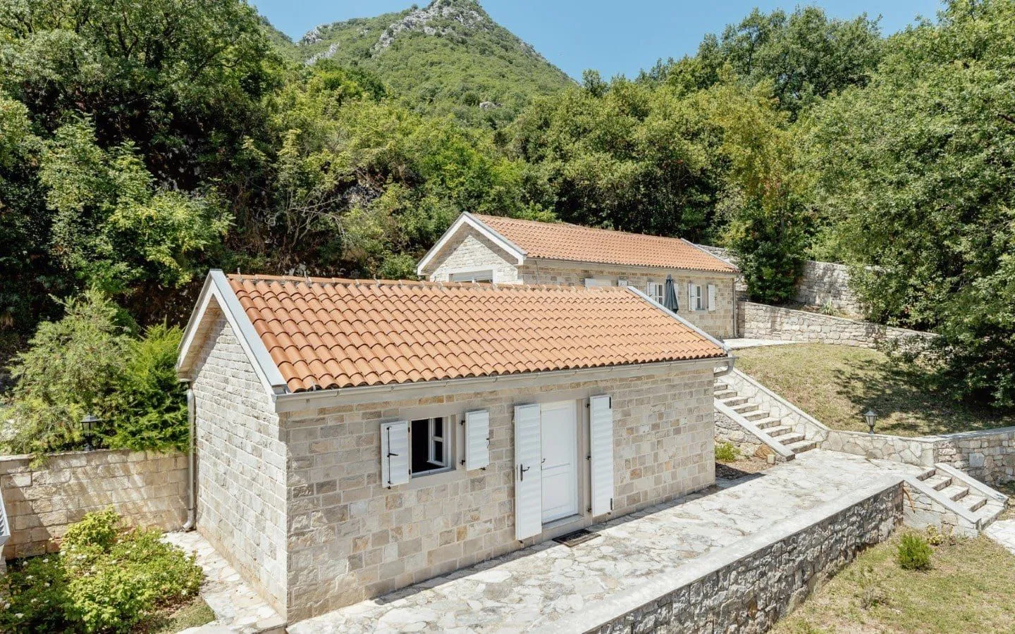 Sale, house, 800m², Prčanj, Kotor