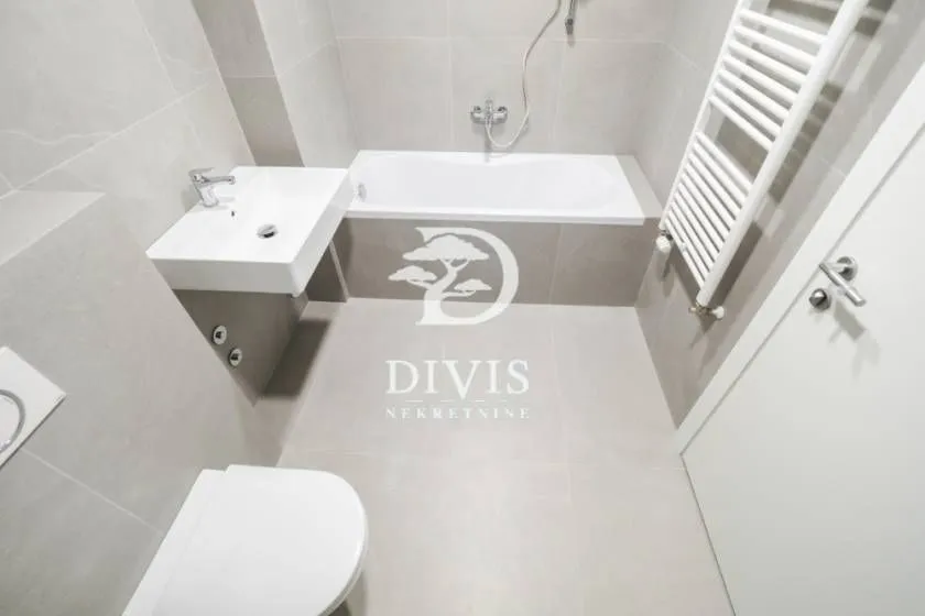 Prodaja, trosoban stan, 83m², Cerak Vinogradi, Beograd