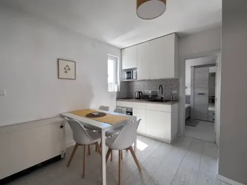 Izdavanje, jednosoban stan, 34m², Topličin venac, Beograd - image 4