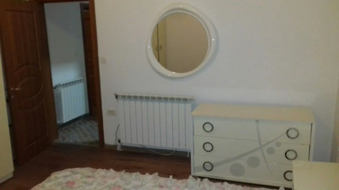 Izdavanje, dvosoban stan, 100m², Stari Aerodrom, Podgorica