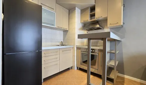 Rent, one bedroom apartment, 38m², Preko Morače, Podgorica - image 2