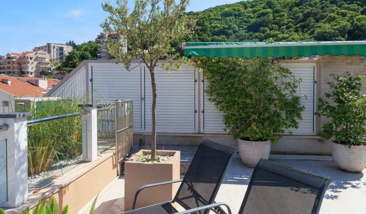 Prodaja, trosoban stan, 85m², Centar, Budva