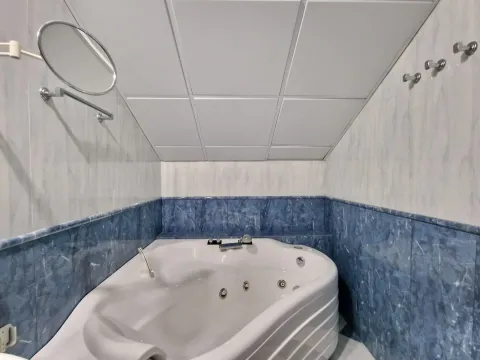 Izdavanje, trosoban stan, 100m², Budva, Crna Gora - image 15